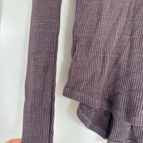 NSF Lani Long-Sleeve Rib Knit Top Slim-Fit Turtleneck Pullover Size Small Purple - Picture 4 of 7